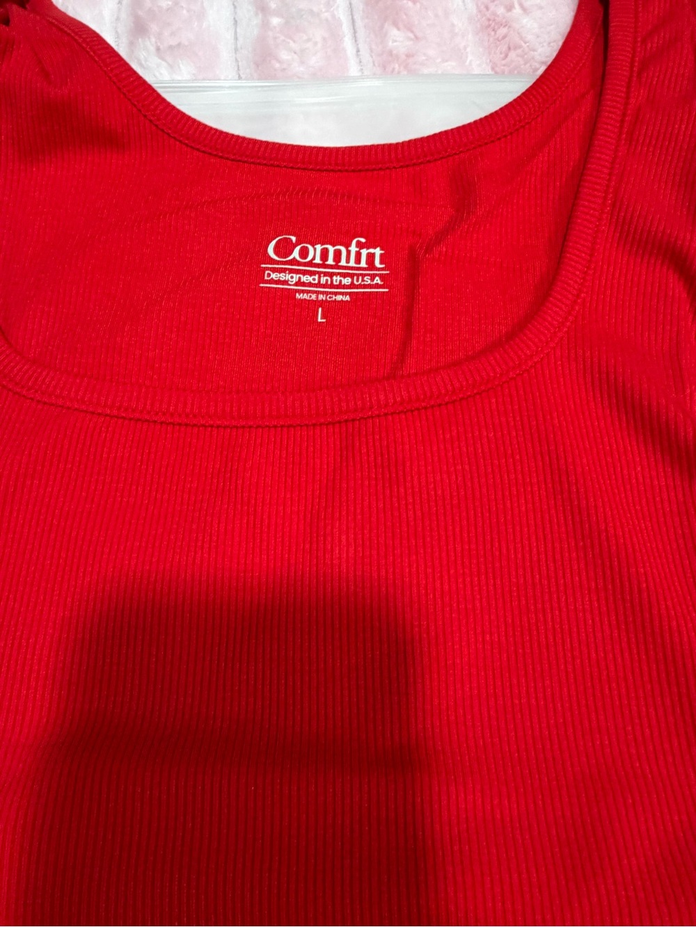 Red Ribbed Tank Top - Women - Picture 2 of 10